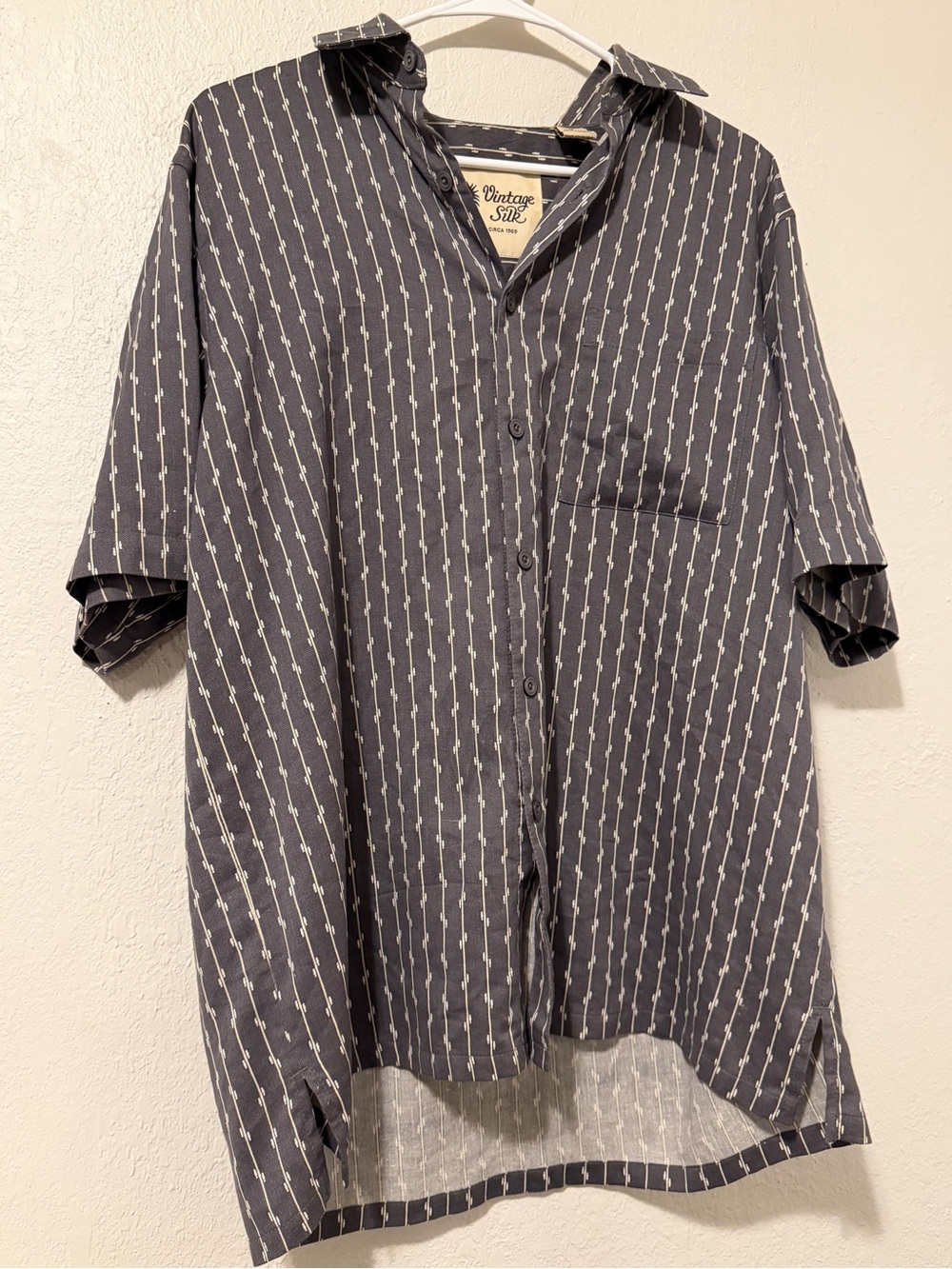 Vintage Silk Men's Short-Sleeve Button-Up Shirt - Black with White Stripe